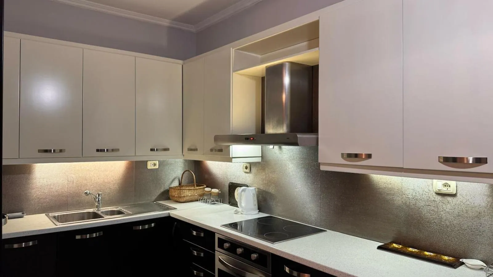 Apartment At Pazari Ri Tirana