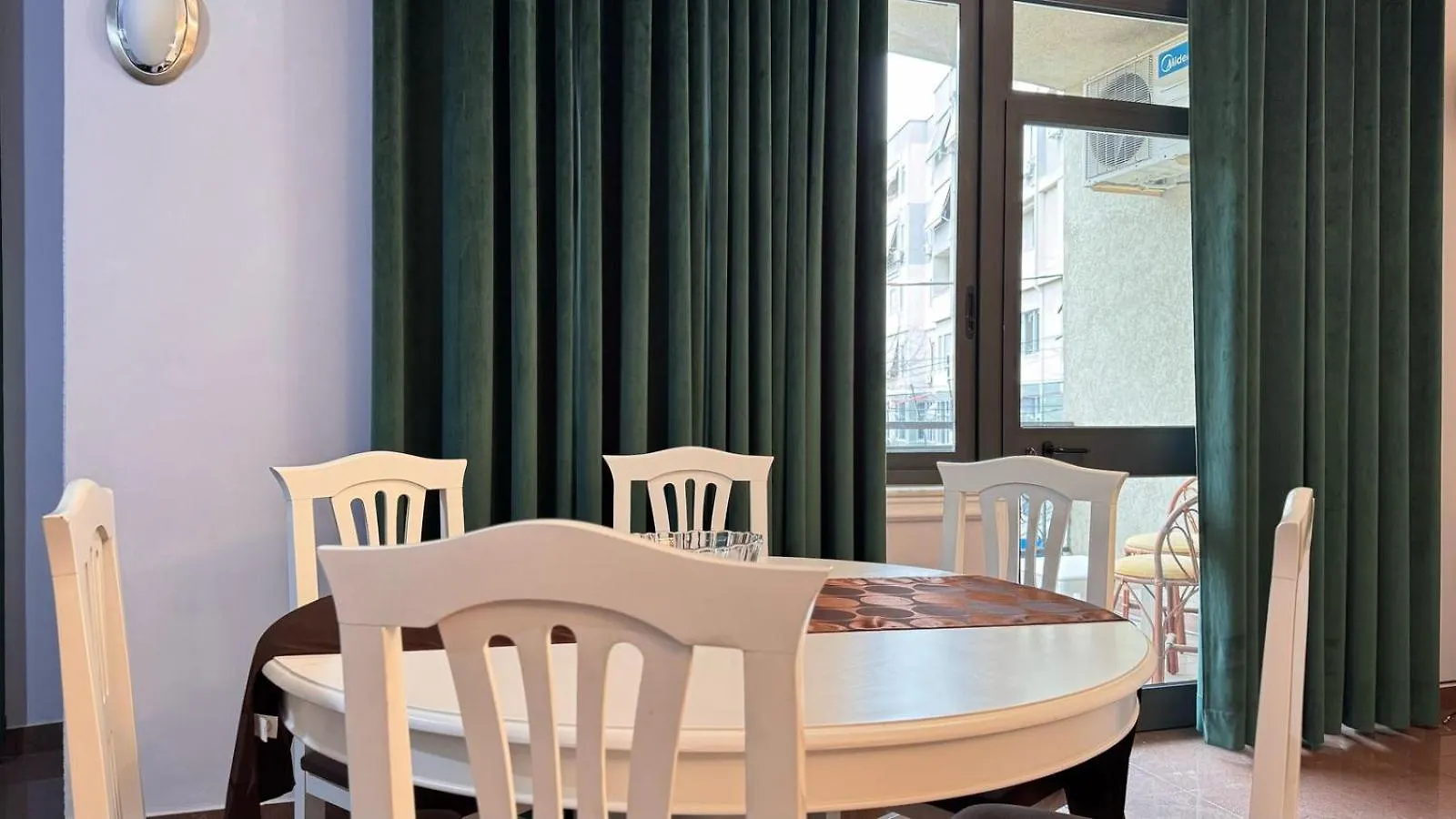 Apartment At Pazari Ri Tirana
