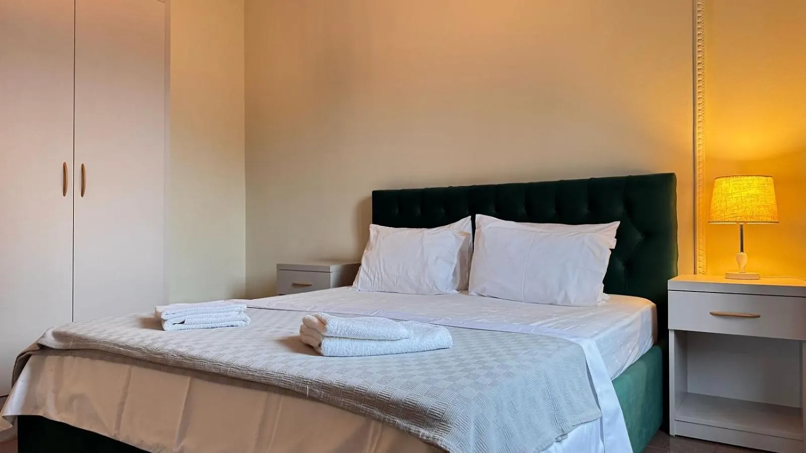 Apartment At Pazari Ri Tirana